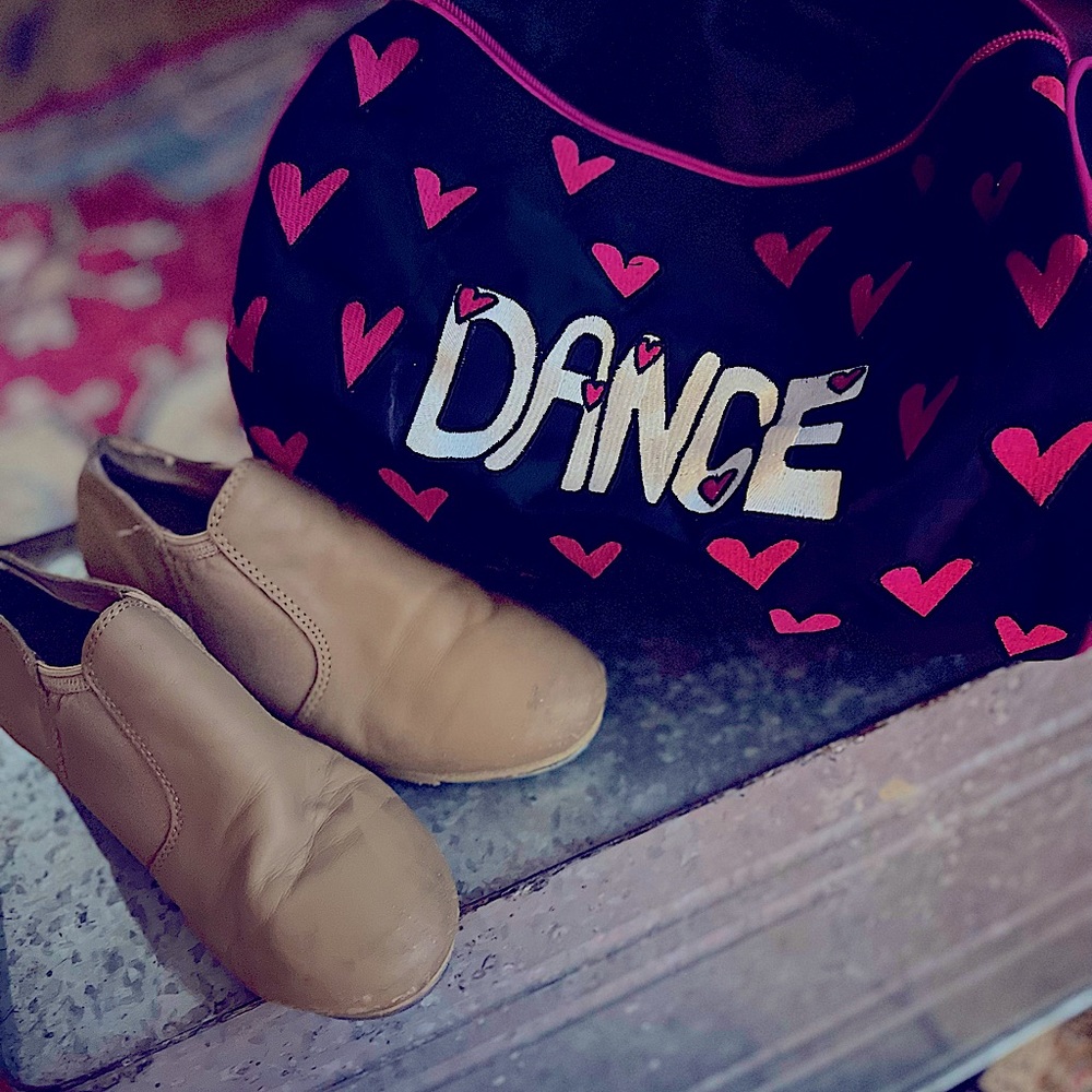 Dance bag and jazz shoes like new!
